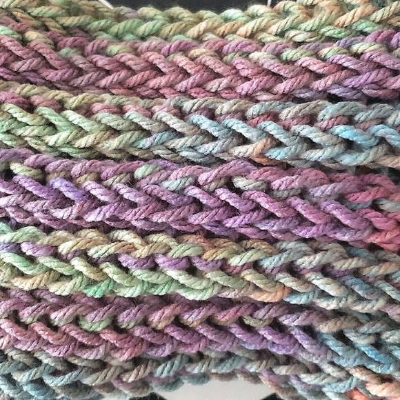 Handmade Knit Turban Headband - Picture 4 of 5